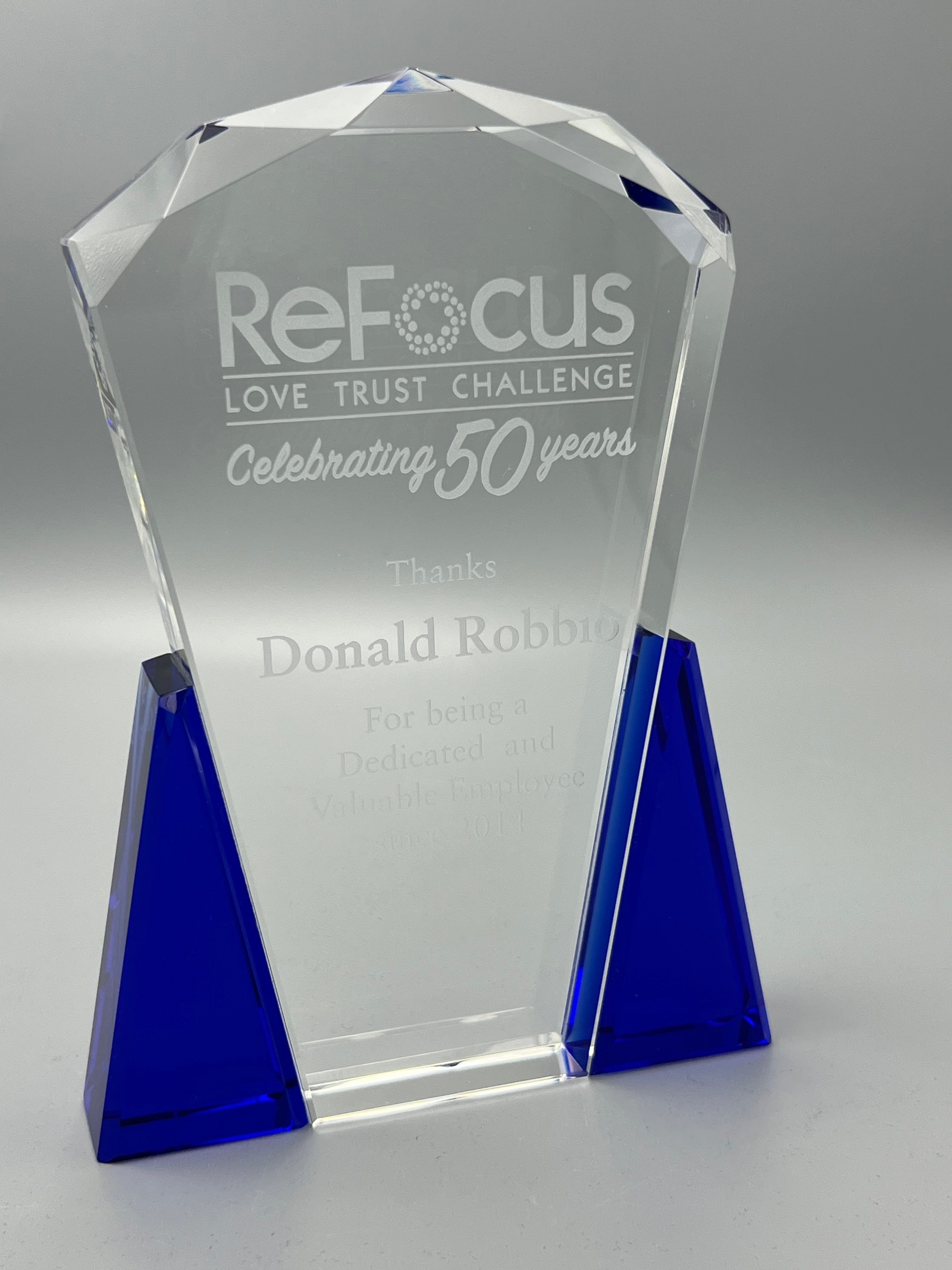 Faceted Fan Top Crystal-Blue